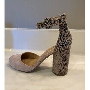 Lauren Conrad Faux Suede Alligator Unique Rounded Heel Pumps Size 8.5 3.5” heel